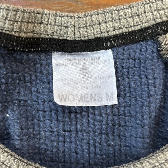 Melanzana Blue and Gray Crewneck Women’s Medium - Picture 4 of 10